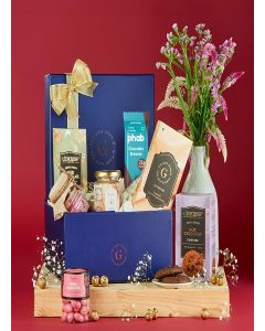 THE GIFT STUDIO.COM Indi Gourmet Gift Hamper with Premium Indian-Inspired Snack Box, Mixed Nuts, Chocolates, Cookies, Honey for Foodies & Festive Gifting /.